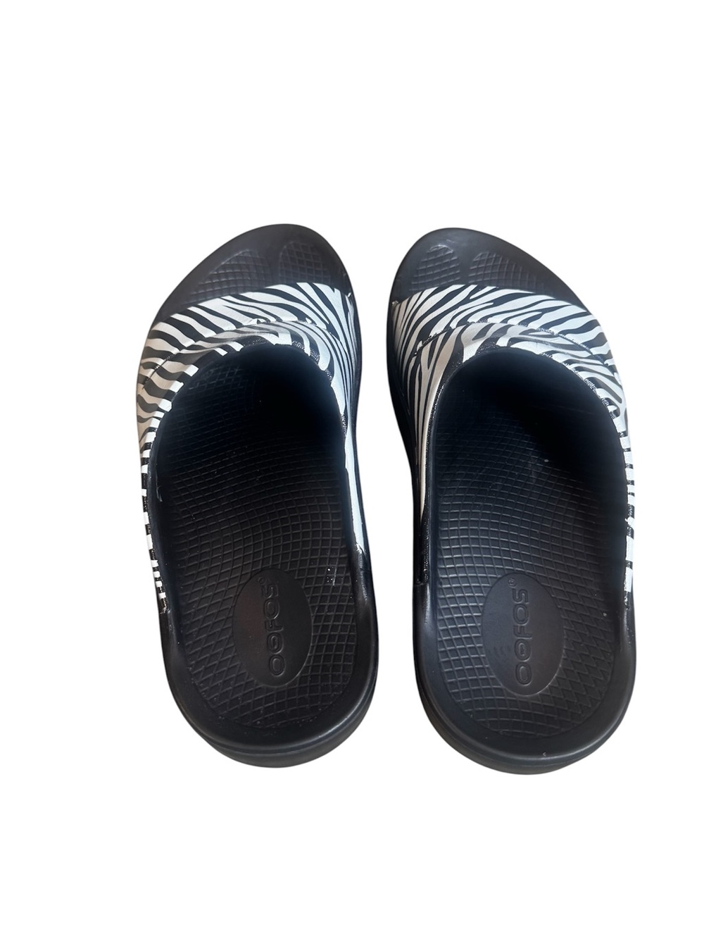 OOFOS OOahh Zebra Print recovery slide sandals. - Picture 3 of 7